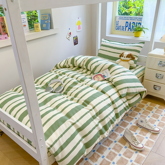 91家纺网 家纺一手货源 找家纺 默忆 2025新款亲肤水洗棉学生三件套 绿色条纹