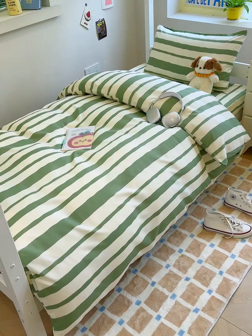91家纺网 家纺一手货源 找家纺 默忆 2025新款亲肤水洗棉学生三件套 绿色条纹
