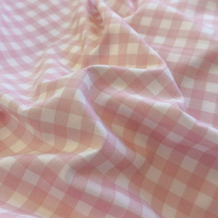 91家纺网 家纺一手货源 找家纺 默忆 2025新款亲肤水洗棉学生三件套 浅粉小格子