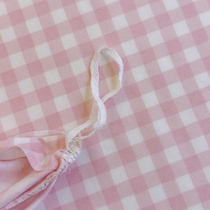 91家纺网 家纺一手货源 找家纺 默忆 2025新款亲肤水洗棉学生三件套 浅粉小格子