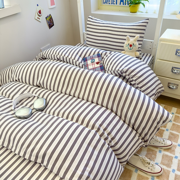 91家纺网 家纺一手货源 找家纺 默忆 2025新款亲肤水洗棉学生三件套 浅咖条纹