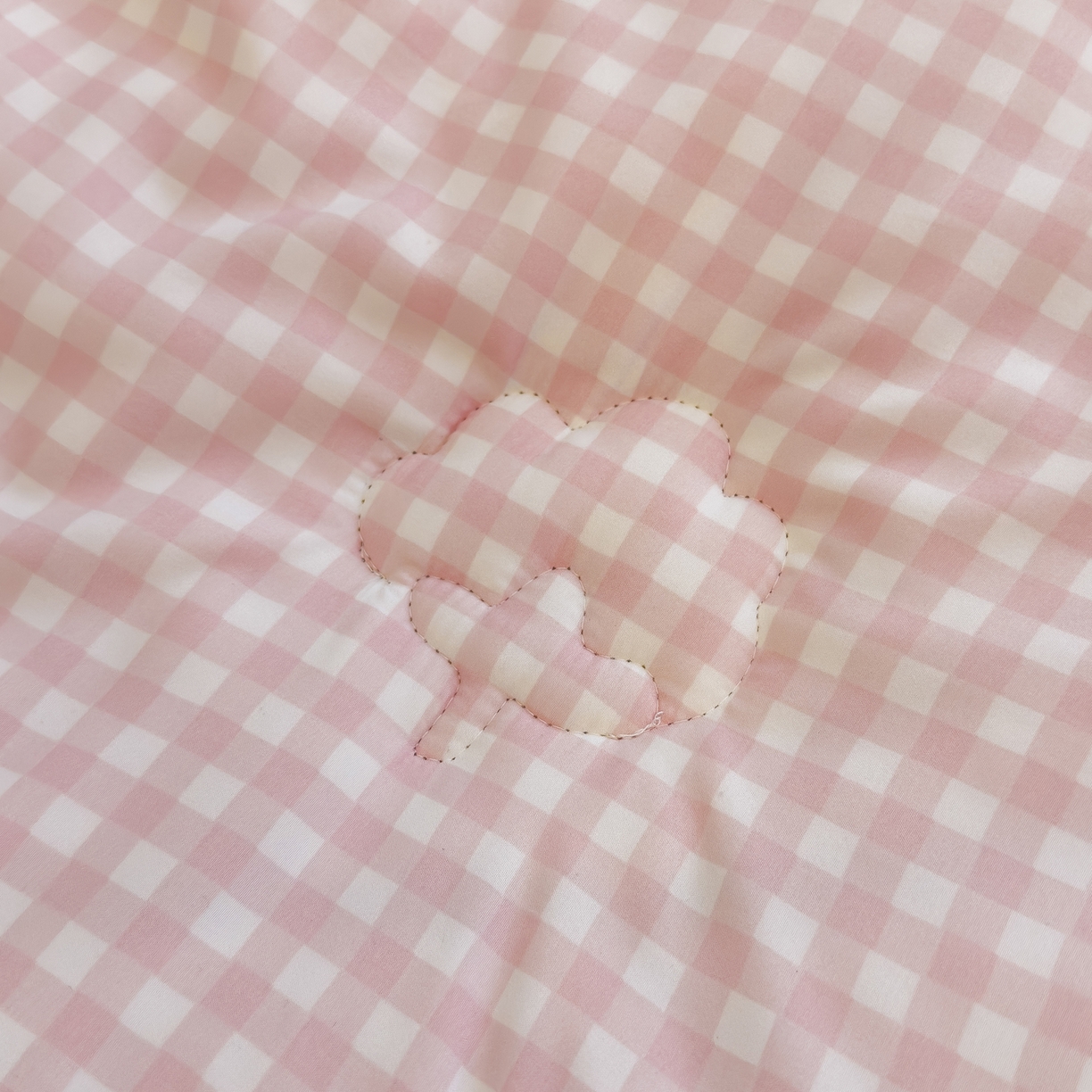 91家纺网 家纺一手货源 找家纺 默忆 2025新款新疆棉学生棉花被 被子被芯 粉白小格