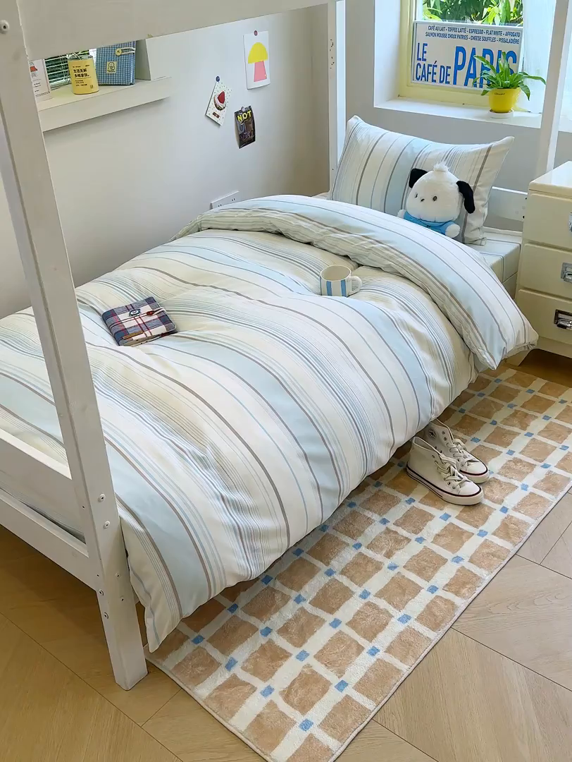 91家纺网 家纺一手货源 找家纺 默忆 2025新款亲肤水洗棉学生三件套 浅蓝条纹