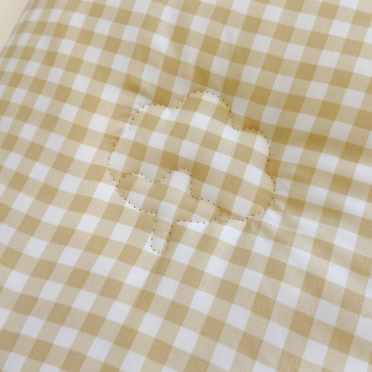 91家纺网 家纺一手货源 找家纺 默忆 2025新款新疆棉学生棉花被 被子被芯 咖白小格