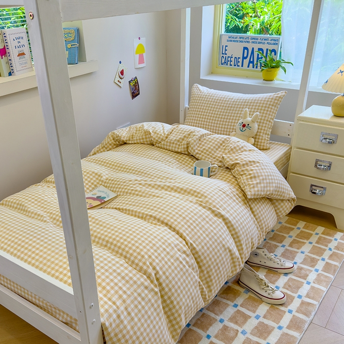 91家纺网 家纺一手货源 找家纺 默忆 2025新款亲肤水洗棉学生三件套 深黄格子