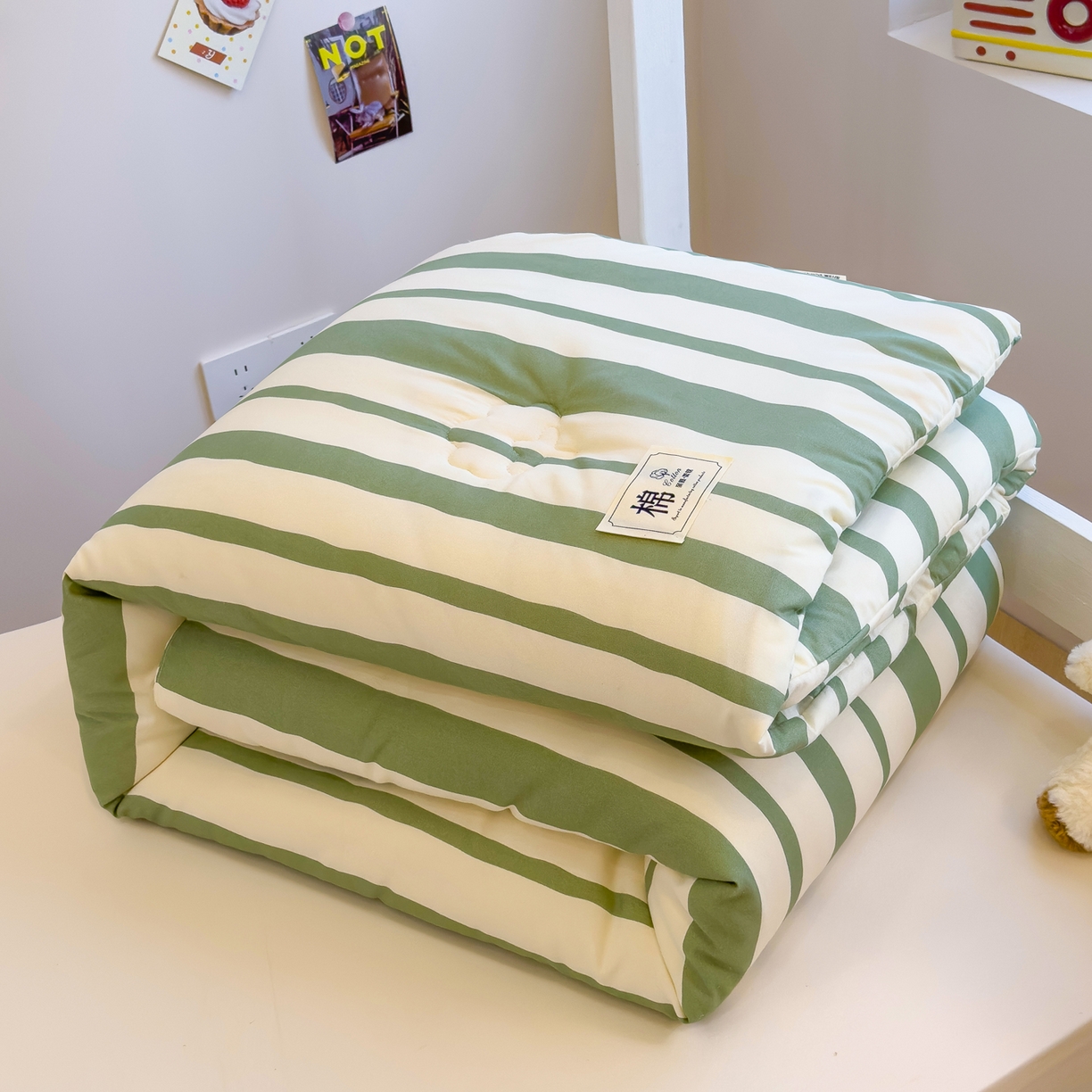 91家纺网 家纺一手货源 找家纺 默忆 2025新款新疆棉学生棉花被 被子被芯 绿白宽条