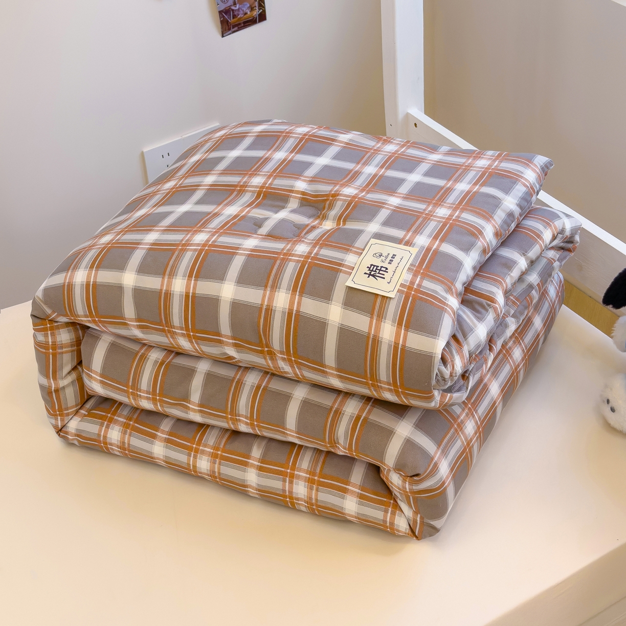 91家纺网 家纺一手货源 找家纺 默忆 2025新款新疆棉学生棉花被 被子被芯 咖灰中格