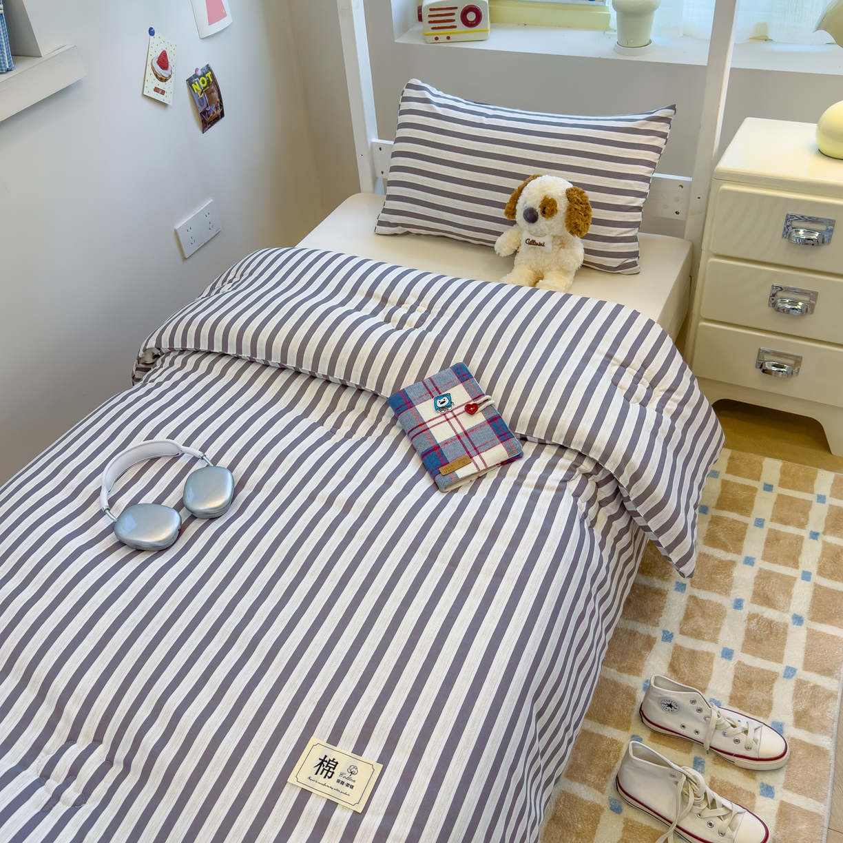 91家纺网 家纺一手货源 找家纺 默忆 2025新款新疆棉学生棉花被 被子被芯 灰白条