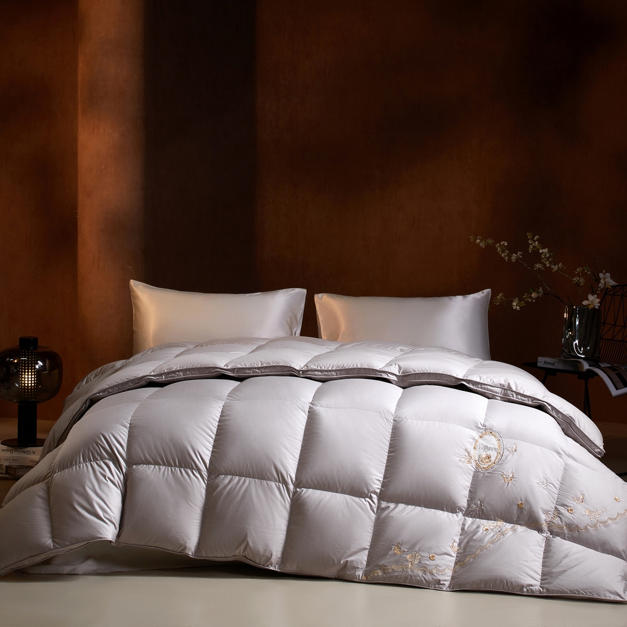 织梦人羽绒工厂店2025新款高蓬松羽绒羽毛被大牌同款花型-绣花蝶韵蝶舞drio 蝶羽-灰