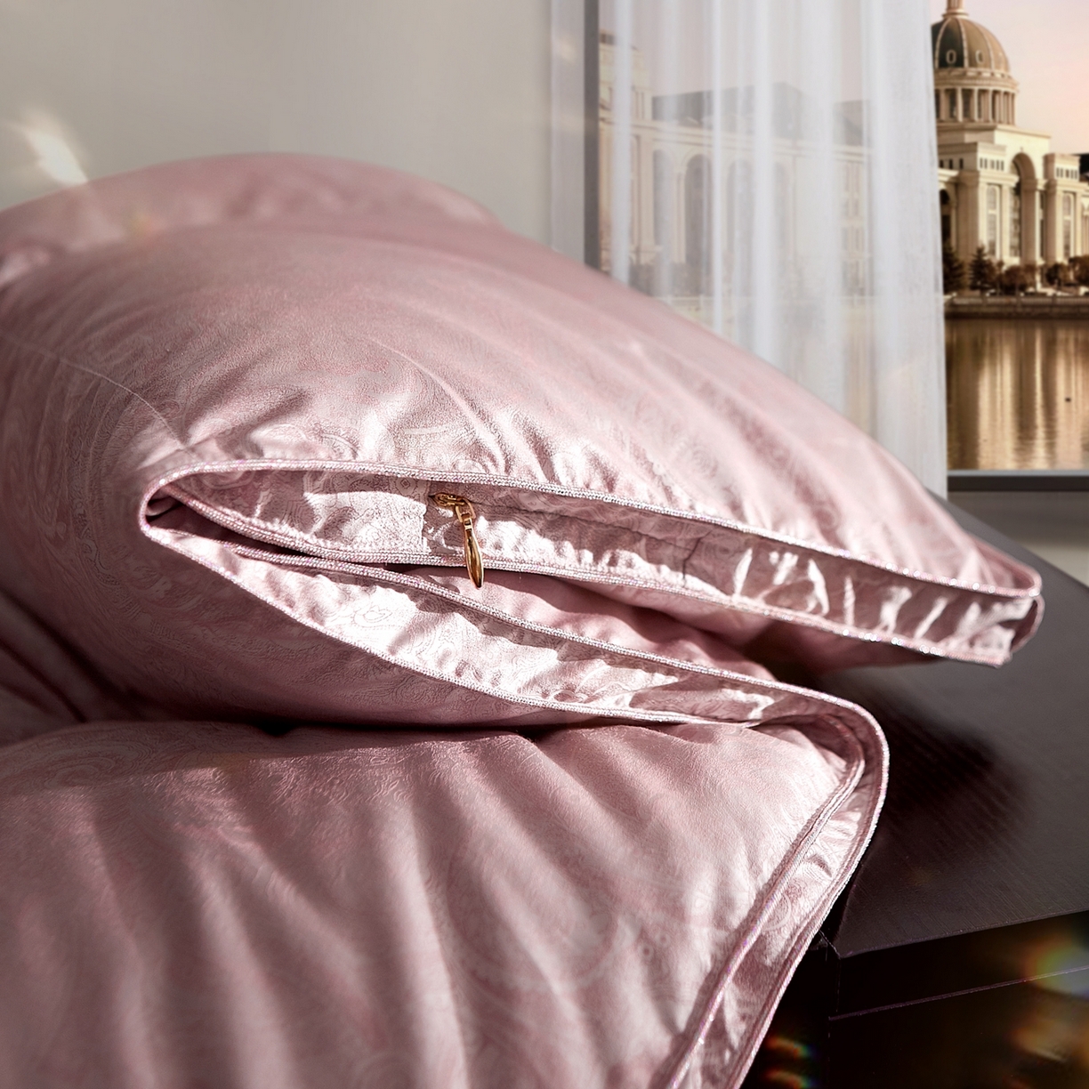 91家纺网 家纺一手货源 找家纺 织梦人羽绒工厂店 2025新款高蓬松羽绒羽毛被大牌同款花型-高精密提花系列 高精密提花-水云豆沙