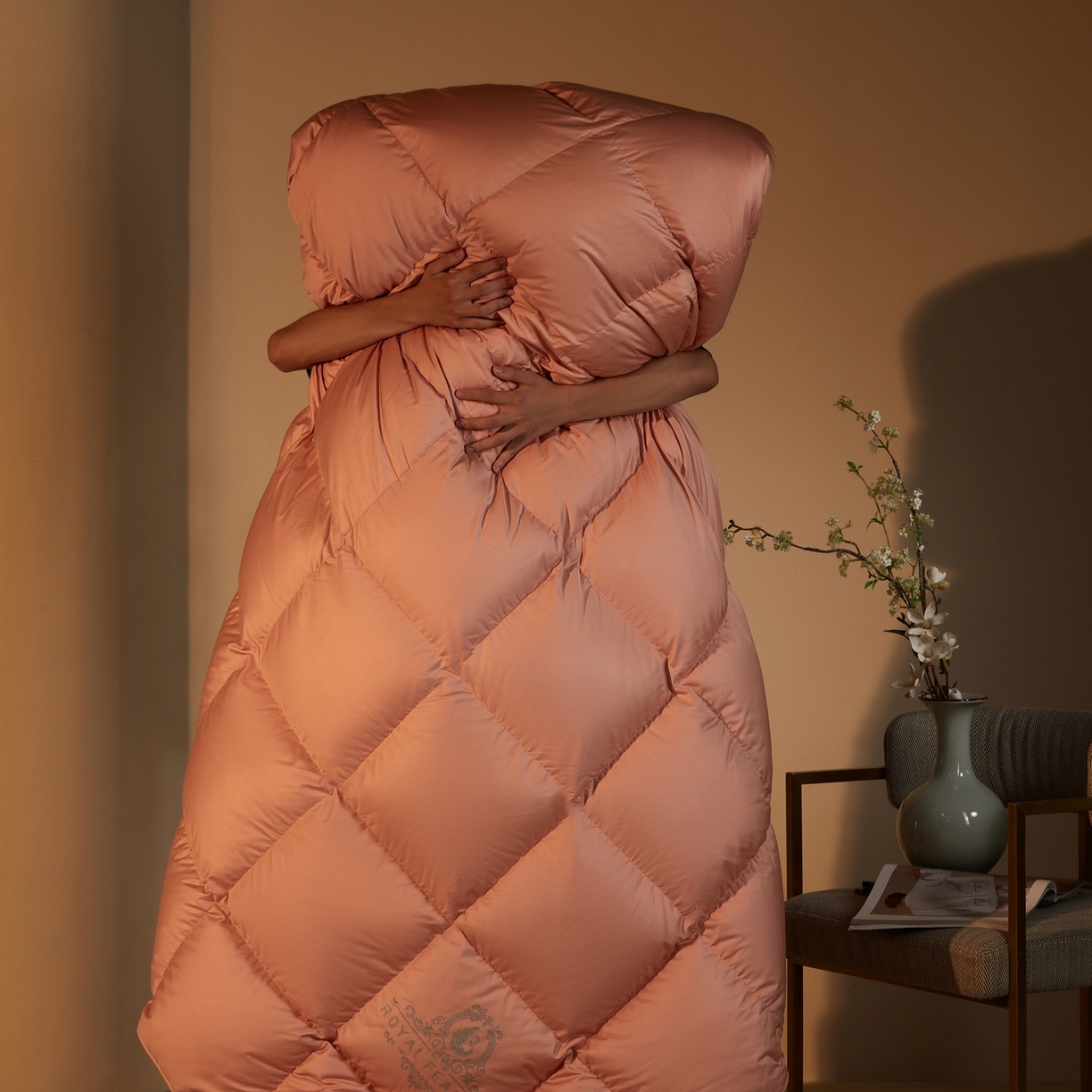 91家纺网 家纺一手货源 找家纺 织梦人羽绒工厂店2025新款高蓬松羽绒被95鹅绒大牌同款花型-莱赛尔+棉纯色系列 莱赛尔-桔