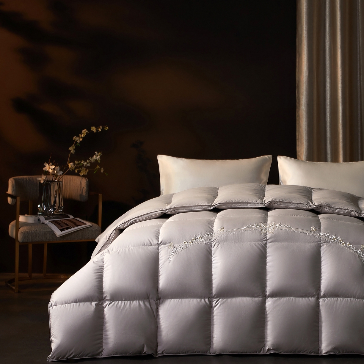 91家纺网 家纺一手货源 找家纺 织梦人羽绒工厂店2025新款高蓬松羽绒被95鹅绒大牌同款花型-绣花蝶韵蝶舞drio 蝶韵-灰