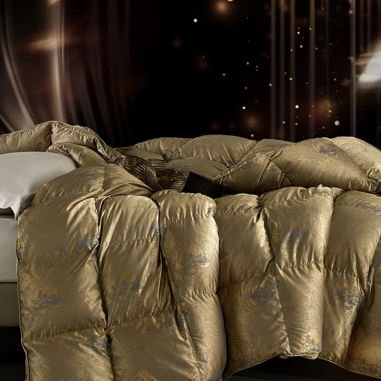 91家纺网 家纺一手货源 找家纺 织梦人羽绒工厂店 2025新款高蓬松羽绒被95鹅绒大牌同款花型-高精密提花系列 高精密提花-罗马庄园古铜