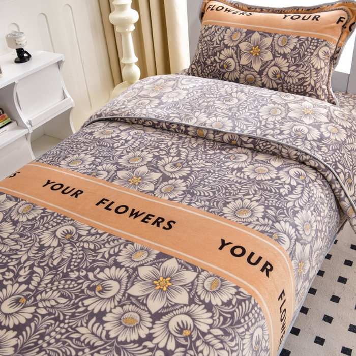 91家纺网 家纺一手货源 找家纺 芯诗曼家纺 2025新款金貂绒牛奶绒印花三件套 繁花嫩叶