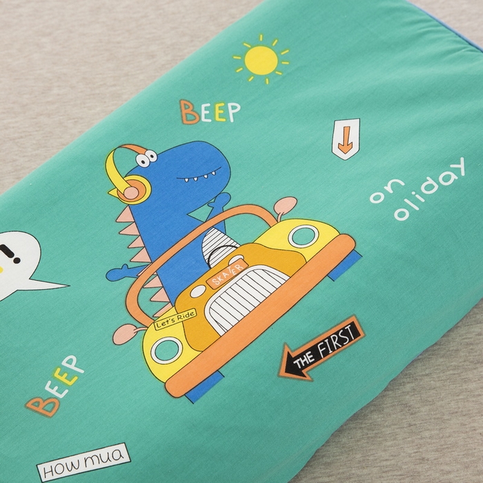 91家纺网 家纺一手货源 找家纺 大黄蜂家居家纺 2025新款全棉13372棉儿童卡通乳胶枕套 假日恐龙