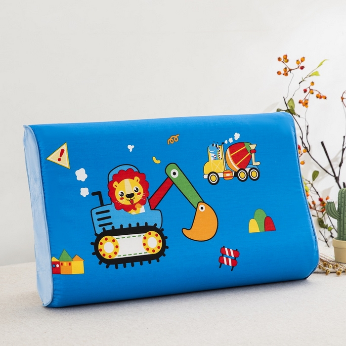 91家纺网 家纺一手货源 找家纺 大黄蜂家居家纺 2025新款全棉13372棉儿童卡通乳胶枕套 工程小狮子