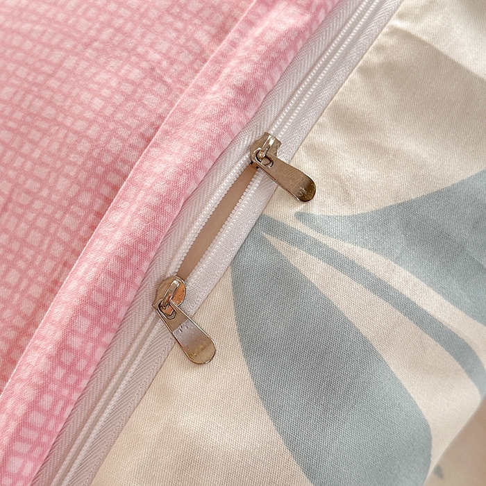 91家纺网 家纺一手货源 找家纺 宇彬家纺 2025直播新款13372全棉纯棉印花单双人被套喷气小清新简约热款学生被罩 花恬梦新花型上新