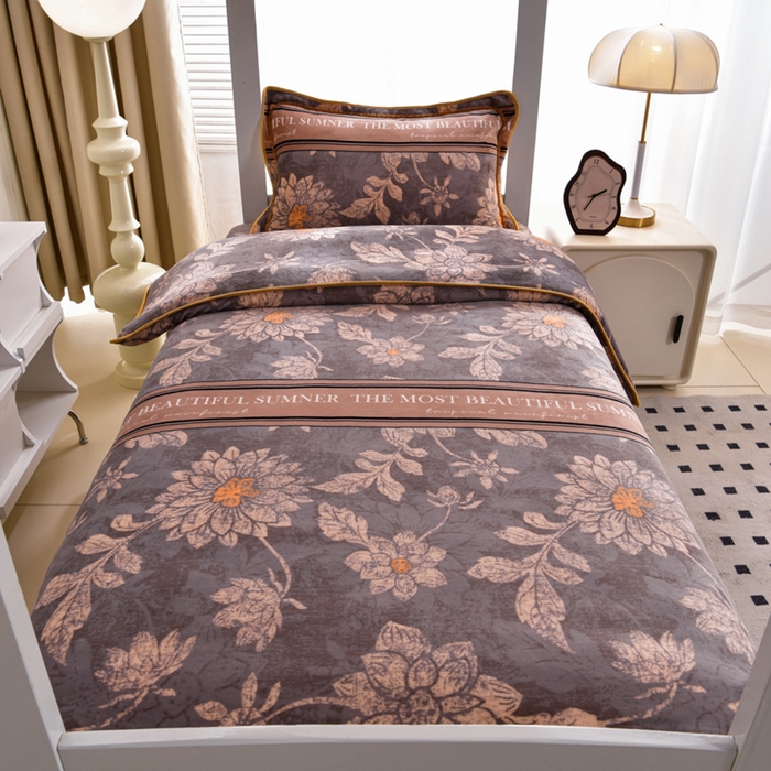 91家纺网 家纺一手货源 找家纺 （总）芯诗曼家纺 2025新款金貂绒牛奶绒印花三件套