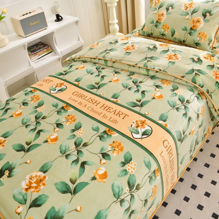 91家纺网 家纺一手货源 找家纺 芯诗曼家纺 2025新款金貂绒牛奶绒印花三件套 锦上添花