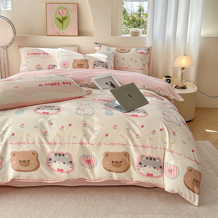 91家纺网 家纺一手货源 找家纺 宇彬家纺 2025直播新款13372全棉纯棉印花单双人被套喷气小清新简约热款学生被罩 忆伴时光新花型上新