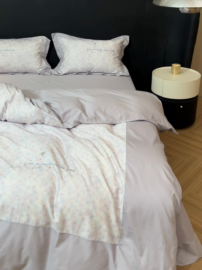 91家纺网 家纺一手货源 找家纺 迷尚家居 2025新款天丝棉磨毛工艺款四件套 花影紫