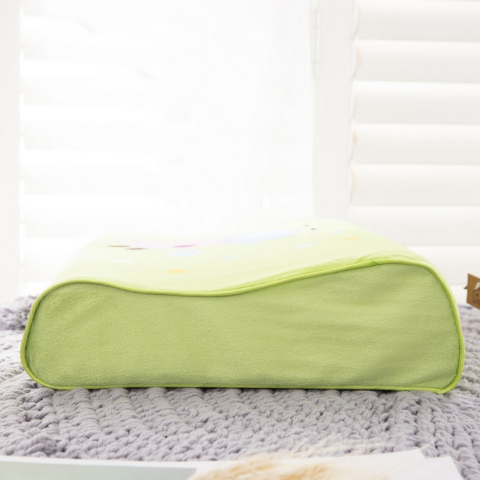 91家纺网 家纺一手货源 找家纺 大黄蜂家居家纺 2025新款全棉13372棉儿童卡通乳胶枕套 小猪绿