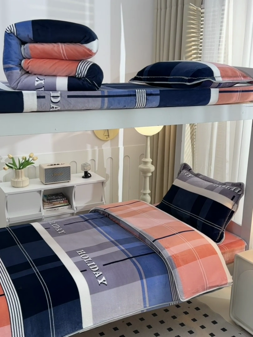 91家纺网 家纺一手货源 找家纺 芯诗曼家纺 2025新款金貂绒牛奶绒印花三件套 格调生活