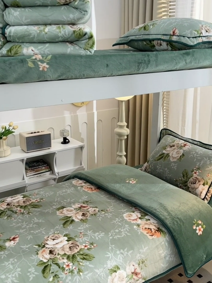 91家纺网 家纺一手货源 找家纺 芯诗曼家纺 2025新款金貂绒牛奶绒印花三件套 花样情怀