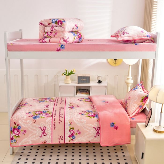 91家纺网 家纺一手货源 找家纺 芯诗曼家纺 2025新款金貂绒牛奶绒印花三件套 富贵牡丹