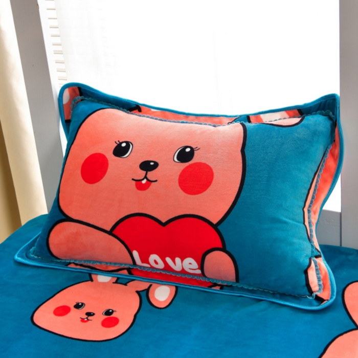 91家纺网 家纺一手货源 找家纺 芯诗曼家纺 2025新款金貂绒牛奶绒印花三件套 可爱兔