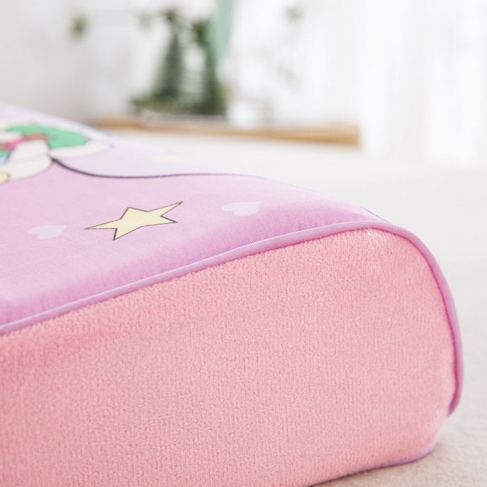 91家纺网 家纺一手货源 找家纺 大黄蜂家居家纺 2025新款全棉13372棉儿童卡通乳胶枕套 嗨皮女孩