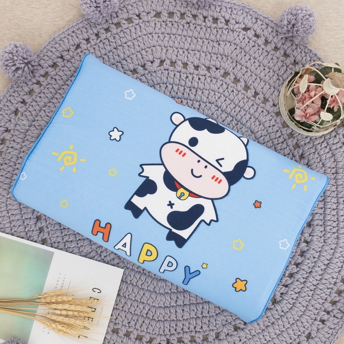 91家纺网 家纺一手货源 找家纺 大黄蜂家居家纺 2025新款全棉13372棉儿童卡通乳胶枕套 快乐牛牛蓝