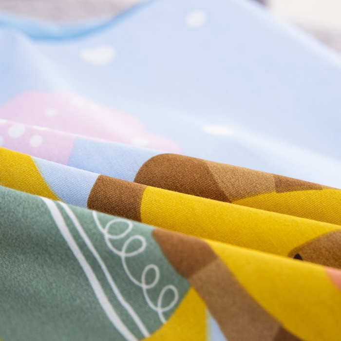 91家纺网 家纺一手货源 找家纺 大黄蜂家居家纺 2025新款全棉13372棉儿童卡通乳胶枕套 开心狮子