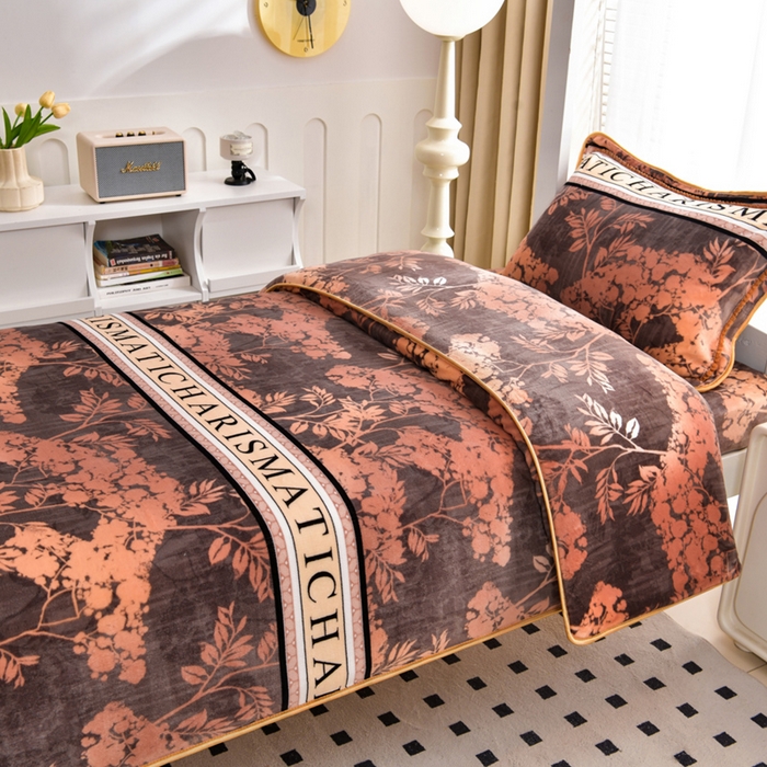 91家纺网 家纺一手货源 找家纺 芯诗曼家纺 2025新款金貂绒牛奶绒印花三件套 黄金叶