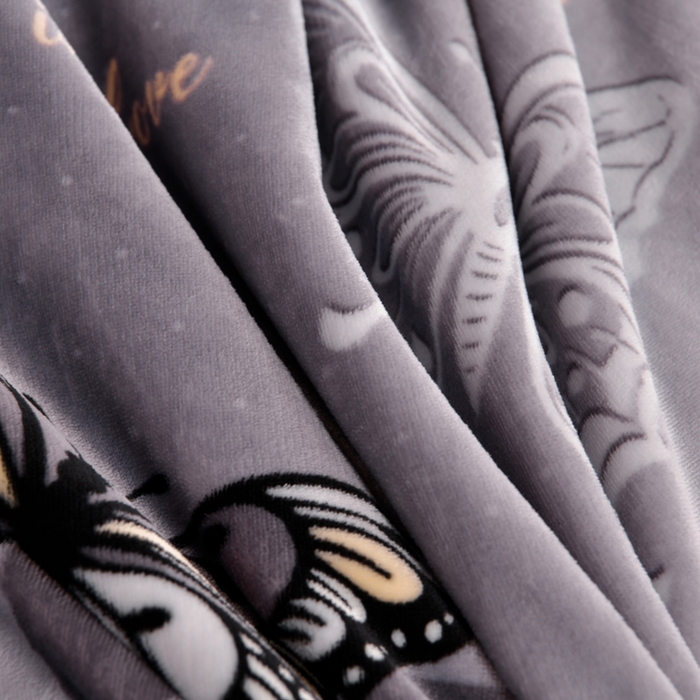 91家纺网 家纺一手货源 找家纺 芯诗曼家纺 2025新款金貂绒牛奶绒印花三件套 梦蝶