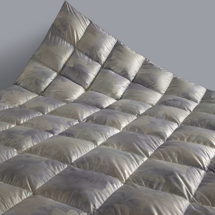 91家纺网 家纺一手货源 找家纺 织梦人羽绒工厂店 2025新款高蓬松羽绒95鹅绒大牌同款花型莫代尔印花 国色天香-灰