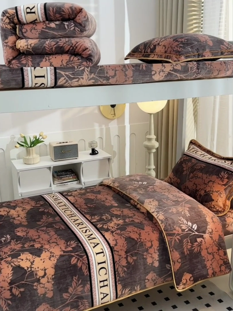 91家纺网 家纺一手货源 找家纺 芯诗曼家纺 2025新款金貂绒牛奶绒印花三件套 黄金叶