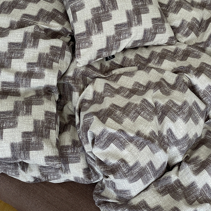 91家纺网 家纺一手货源 找家纺 一比一家纺 2026秋冬新款高克重棉麻原麻复古诧季风原麻四件套-简单款 空间灰