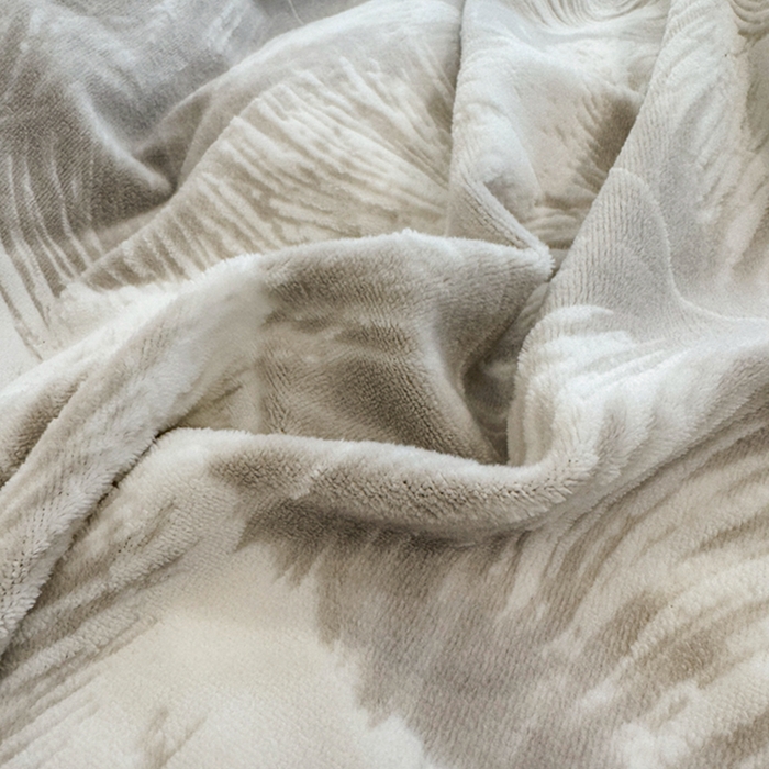 91家纺网 家纺一手货源 找家纺 梦精灵家纺 2025新款高克重加厚雕花牛奶绒四件套 羽毛