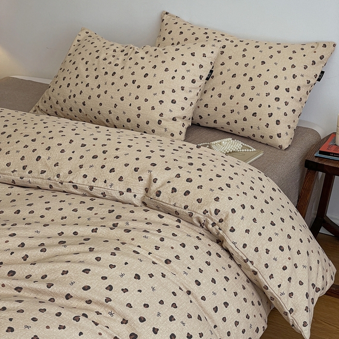 91家纺网 家纺一手货源 找家纺 一比一家纺 2025秋冬新款高克重棉麻原麻复古诧季风原麻四件套-简单款 复古豹