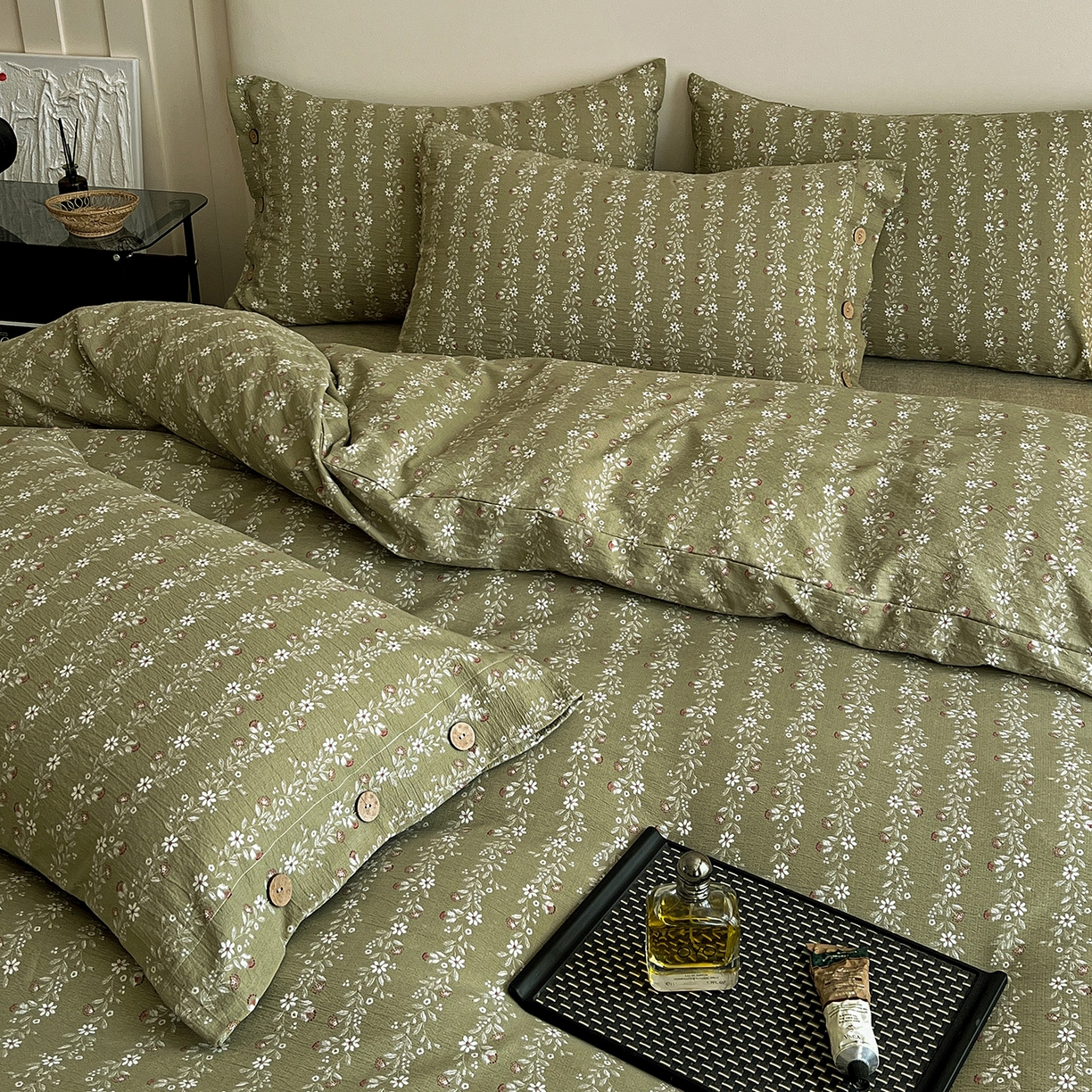 91家纺网 家纺一手货源 找家纺 一比一家纺 2025新款原麻纽扣款四件套 复古绿