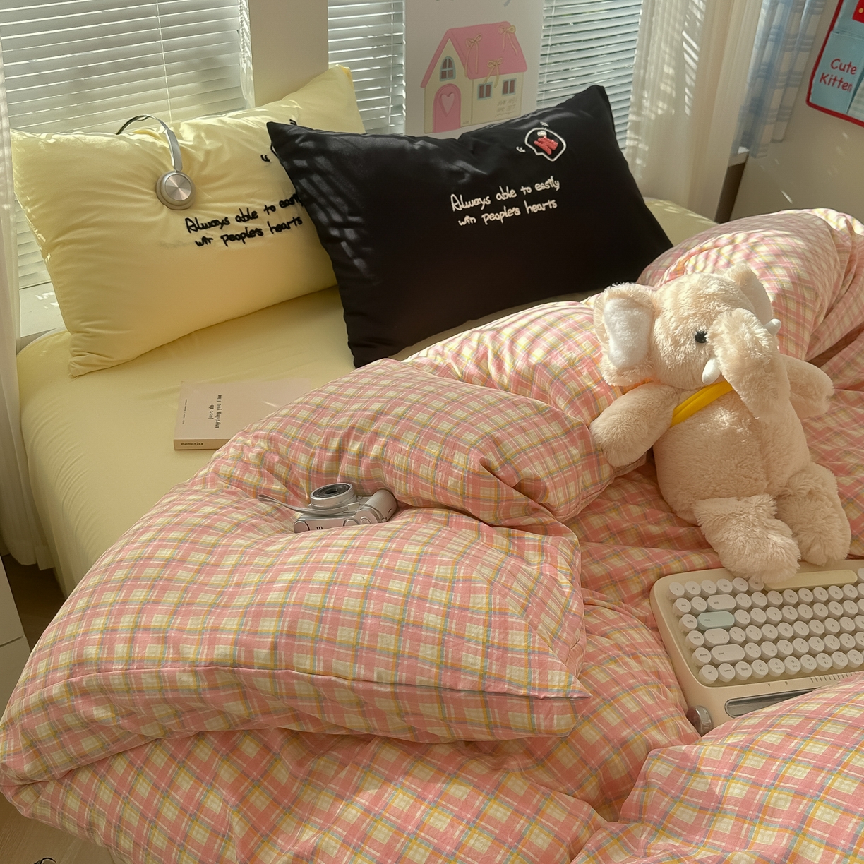 91家纺网 家纺一手货源 找家纺 （总）子钦家纺 2025新款云朵棉水洗棉Ins风简约四件套（场景二）繁花系列