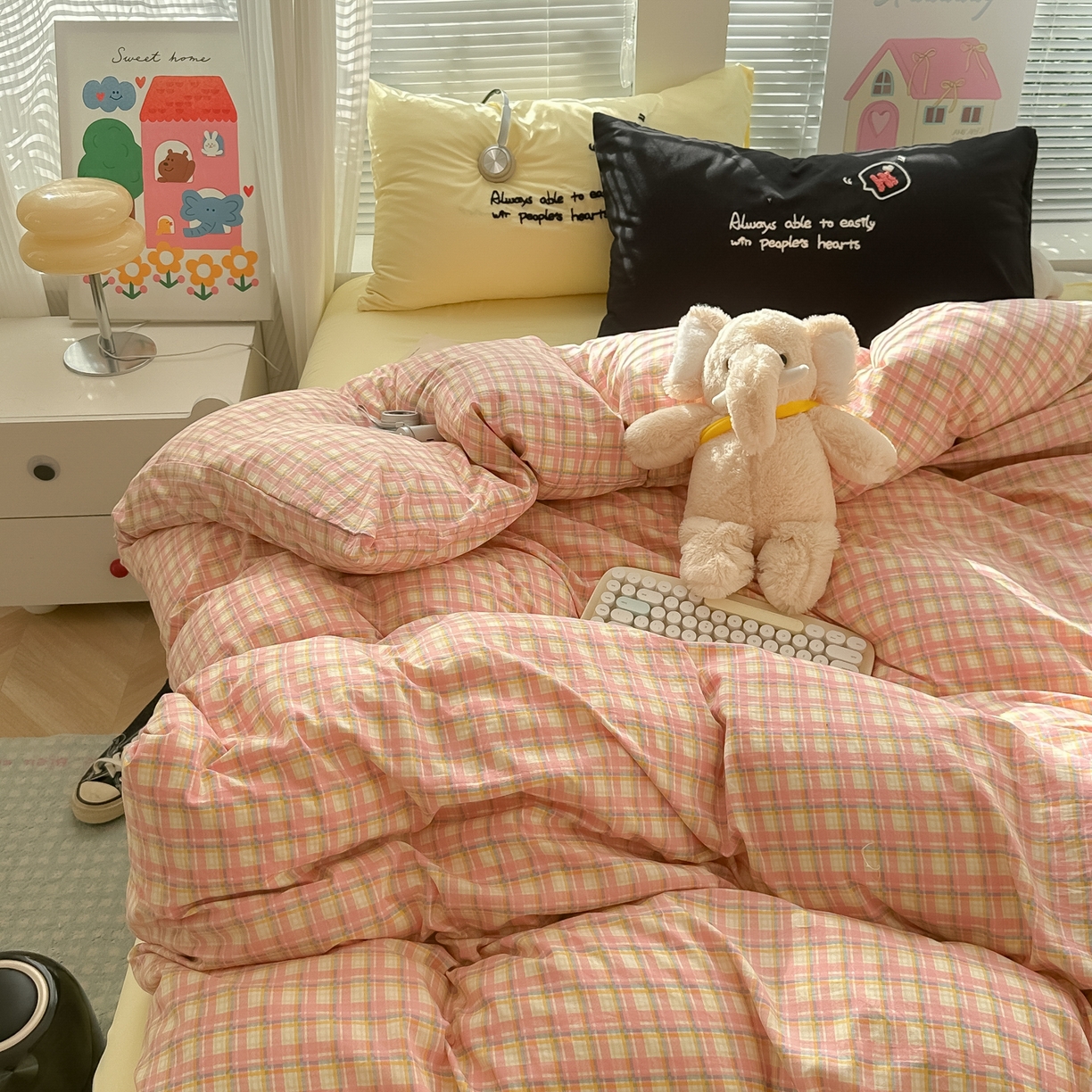 91家纺网 家纺一手货源 找家纺 （总）子钦家纺 2025新款云朵棉水洗棉Ins风简约四件套（场景二）繁花系列