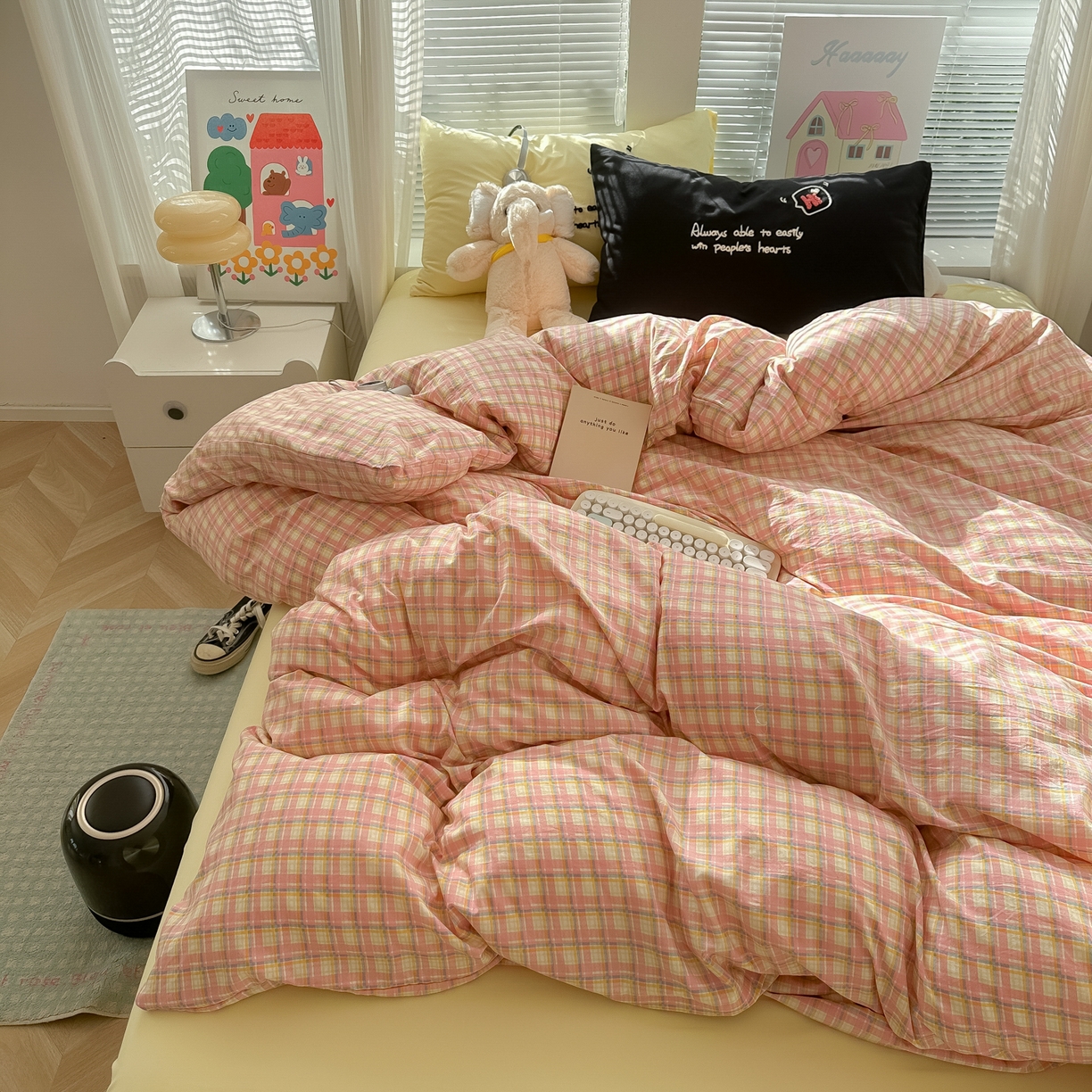 91家纺网 家纺一手货源 找家纺 （总）子钦家纺 2025新款云朵棉水洗棉Ins风简约四件套（场景二）繁花系列