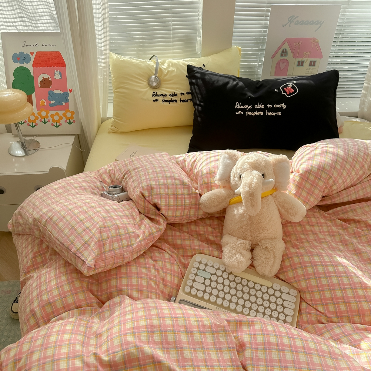 91家纺网 家纺一手货源 找家纺 （总）子钦家纺 2025新款云朵棉水洗棉Ins风简约四件套（场景二）繁花系列