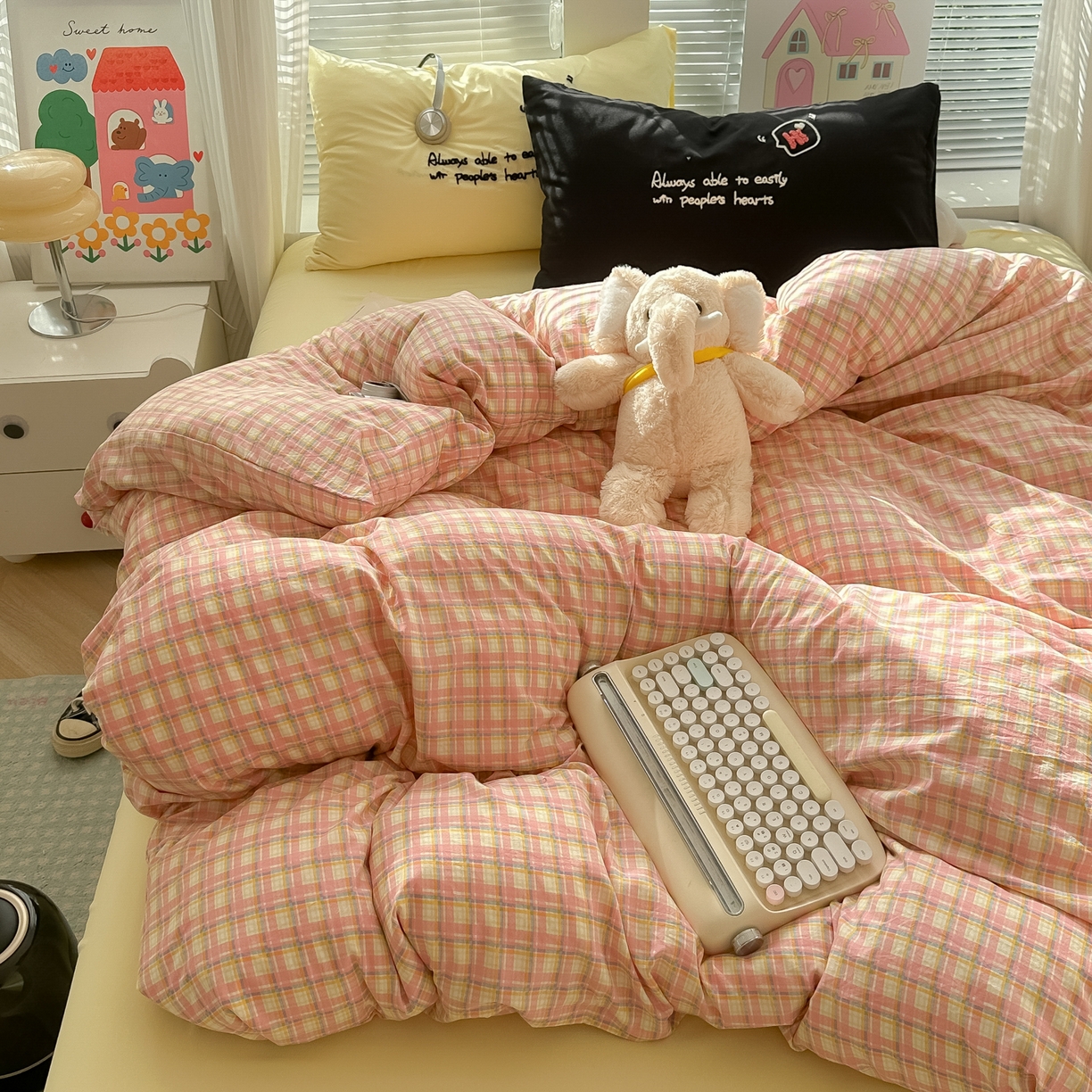 91家纺网 家纺一手货源 找家纺 （总）子钦家纺 2025新款云朵棉水洗棉Ins风简约四件套（场景二）繁花系列