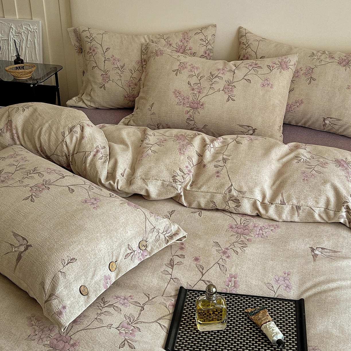 91家纺网 家纺一手货源 找家纺 一比一家纺 2025新款原麻纽扣款四件套 漫语