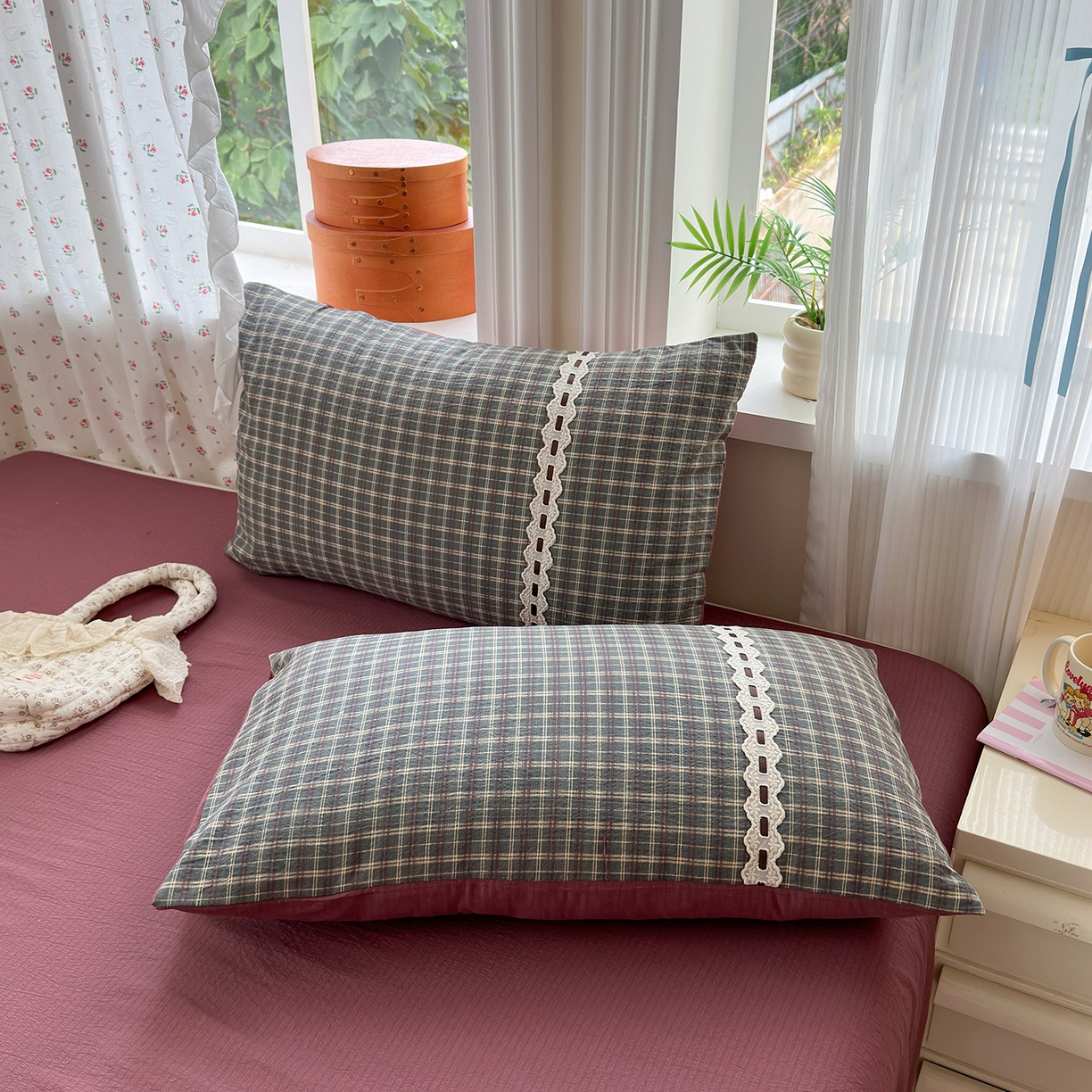 91家纺网 家纺一手货源 找家纺 晚爱家纺（原晚安家居） 2025新款云感木棉双层纱四件套皱皱纱蕾丝花边四件套 梦境-深咖