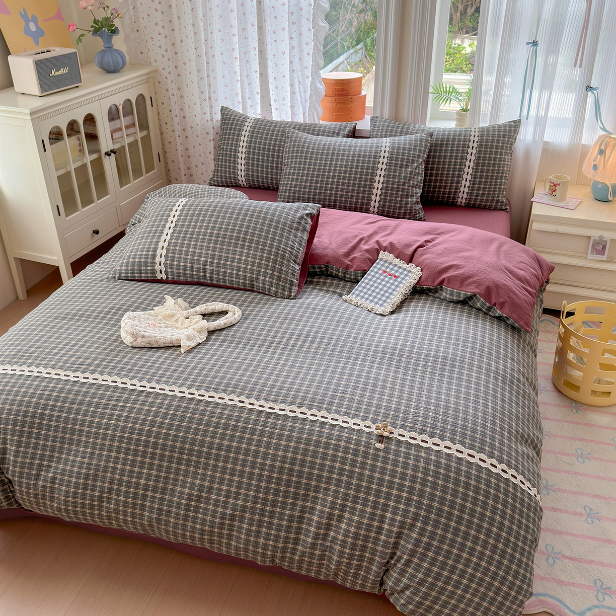 91家纺网 家纺一手货源 找家纺 晚爱家纺（原晚安家居） 2025新款云感木棉双层纱四件套皱皱纱蕾丝花边四件套 梦境-深咖