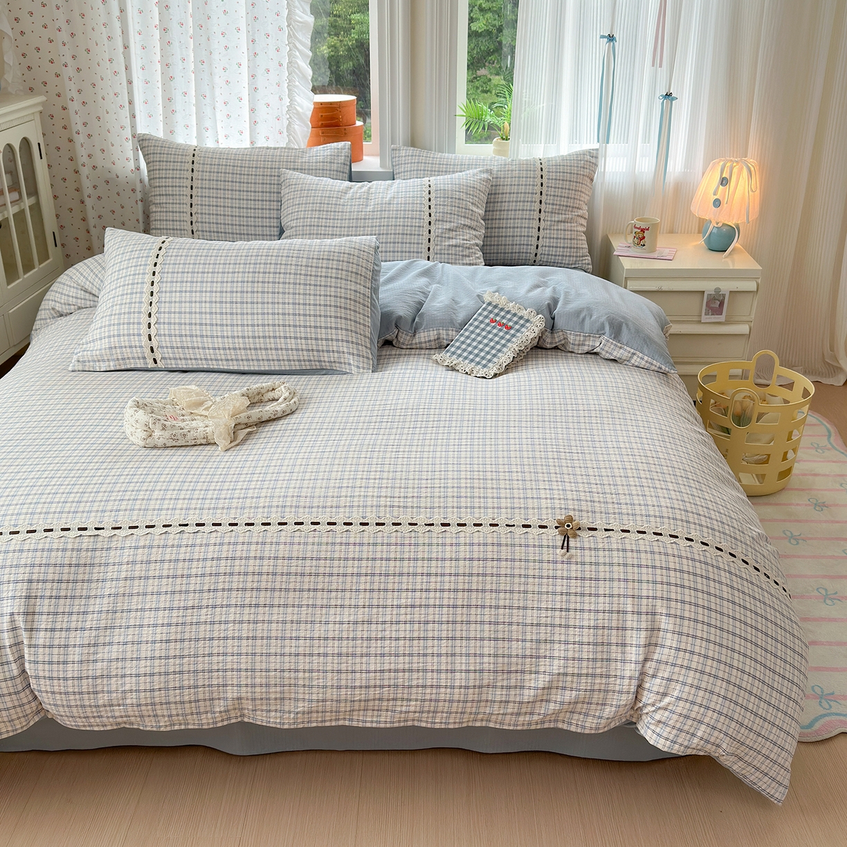 91家纺网 家纺一手货源 找家纺 晚爱家纺（原晚安家居） 2025新款云感木棉双层纱四件套皱皱纱蕾丝花边四件套 梦境-天空蓝